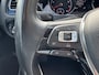 Volkswagen Golf 1.2 TSI 110PK HIGHLINE NAVI/P-CAM/LEER/CLIMA/ APPCARPLAY/MASSAGEFUNCTIE/KUIPZETELS/2XPDC/17"LMV/S&S/MEDIA/BTA/STOELVERWARMING/ - 2 EIG./NL AUTO/KM=NAP