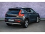 Volvo XC40 1.5 T4 Recharge Inscription Expression | Parkeersensoren voor + achter | Panoramisch schuif/kanteldak | Cruise Control | Keyless Entry | Climate Control | Apple Carplay & Android Auto | Parkeercamera |