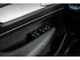 Volvo XC40 1.5 T4 Recharge Inscription Expression | Parkeersensoren voor + achter | Panoramisch schuif/kanteldak | Cruise Control | Keyless Entry | Climate Control | Apple Carplay & Android Auto | Parkeercamera |