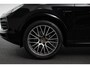 Porsche Cayenne Coupé 3.0 E-Hybrid Platinum Edition Luchtvering Leder Panoramadak Camera Navigatie Elektrisch bedienbare achterklep Apple Carplay/ Android  Lichtmetalen velgen Cruise control Sfeerlichting