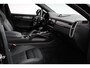 Porsche Cayenne Coupé 3.0 E-Hybrid Platinum Edition Luchtvering Leder Panoramadak Camera Navigatie Elektrisch bedienbare achterklep Apple Carplay/ Android  Lichtmetalen velgen Cruise control Sfeerlichting