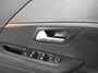 Peugeot 208 1.2 PureTech 100pk Active Pack Navigatie Apple Carplay/Android Auto Parkeersensoren achter Cruise Control Airco Lichtmetalen velgen