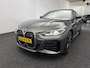 BMW i4 eDrive40 84 kWh M Sport Pro SOH 97,4% | Wegklapbare Trekhaak | 360° Camera | Harman/Kardon | Schuif\Kanteldak