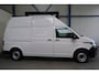 Volkswagen Transporter 2.0 TDI L2H2 30 - Airco, Cruise, PDC, Carplay, Inrichting, Trekhaak.