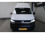 Volkswagen Transporter 2.0 TDI L2H2 30 - Airco, Cruise, PDC, Carplay, Inrichting, Trekhaak.