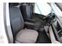 Volkswagen Transporter 2.0 TDI L2H2 30 - Airco, Cruise, PDC, Carplay, Inrichting, Trekhaak.