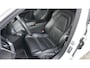 Volvo V60 2.0 T5 250pk R-Design Black Optik H&K Leder 20inch LM Navi LED Virtual Cockpit Stoel & Stuurwiel V.W. *Uitstraling*