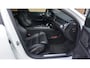 Volvo V60 2.0 T5 250pk R-Design Black Optik H&K Leder 20inch LM Navi LED Virtual Cockpit Stoel & Stuurwiel V.W. *Uitstraling*