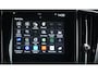 Volvo V60 2.0 T5 250pk R-Design Black Optik H&K Leder 20inch LM Navi LED Virtual Cockpit Stoel & Stuurwiel V.W. *Uitstraling*
