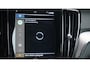 Volvo V60 2.0 T5 250pk R-Design Black Optik H&K Leder 20inch LM Navi LED Virtual Cockpit Stoel & Stuurwiel V.W. *Uitstraling*