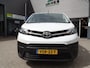 Toyota ProAce Worker 1.5 D-4D Live Long, 3 Zitplaatsen!!, Navigatie, Airco, Cruise controle, Elek ramen/Spiegels, Schuifdeur rechts, Trekhaak, Uniek 42.000km, Ex eerste eigenaar!! 3 zitplaatsen, Uniek 42.000km.