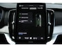 Volvo XC90 2.0 T8 Plug-in hybrid AWD Ultra Black Ed. Exec. | Verwarmde, Geventileerde en Masserende Voorstoelen | Luchtvering | Panoramadak Schuif-/Kantelfunctie | 360º Camera | Gelamineerd en Getint Glas Achter| Bowers & Wilkins premium audio | 22 inch velgen