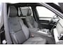 Volvo XC90 2.0 T8 Plug-in hybrid AWD Ultra Black Ed. Exec. | Verwarmde, Geventileerde en Masserende Voorstoelen | Luchtvering | Panoramadak Schuif-/Kantelfunctie | 360º Camera | Gelamineerd en Getint Glas Achter| Bowers & Wilkins premium audio | 22 inch velgen