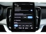 Volvo XC90 2.0 T8 Plug-in hybrid AWD Ultra Black Ed. Exec. | Verwarmde, Geventileerde en Masserende Voorstoelen | Luchtvering | Panoramadak Schuif-/Kantelfunctie | 360º Camera | Gelamineerd en Getint Glas Achter| Bowers & Wilkins premium audio | 22 inch velgen