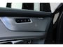 Volvo XC90 2.0 T8 Plug-in hybrid AWD Ultra Black Ed. Exec. | Verwarmde, Geventileerde en Masserende Voorstoelen | Luchtvering | Panoramadak Schuif-/Kantelfunctie | 360º Camera | Gelamineerd en Getint Glas Achter| Bowers & Wilkins premium audio | 22 inch velgen