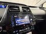 Toyota Prius 1.8 Dynamic | Parkeersensoren V+A | Stoelverwarming | Trekhaak | JBL |