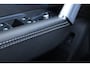 Audi Q2 35 TFSI S-Line | Panoramadak | Camera | Blackoptik | Dodehoek | Bang & Olufsen | Elektrische kofferbak | Apple carplay |