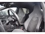 Volkswagen Golf 1.5 eTSI R-Line Business | Stuur- en Stoelverw. | Sportstoelen Velours | IQ Lights