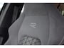 Volkswagen Golf 1.5 eTSI R-Line Business | Stuur- en Stoelverw. | Sportstoelen Velours | IQ Lights