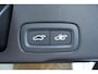 Volvo XC60 T6 Plug-in hybrid AWD Plus Black Edition | Panoramadak | 360° Parkeercamera | Parkeersensoren voor + achter | Harman Kardon Premium Audio | BLIS | Adaptive Cruise Control | Google Infotainment | Parkeerverwarming |