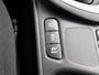 Toyota Yaris 1.5 Hybrid 115 Dynamic Comfort Pack | Dealeonderhouden | Stuur en stoelverwarming | PDC rondom | Onderweg-naar-dealer