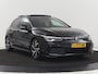 Volkswagen Golf 1.5 eTSI R-Line | Panoramadak | Stoelverwarming | Matrix LED | Keyless | Sfeerverlichting | Carplay | Adaptive cruise | Navigatie | Side Assist | Park Assist | Stuurverwarming | Sportstoelen