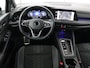 Volkswagen Golf 1.5 eTSI R-Line | Panoramadak | Stoelverwarming | Matrix LED | Keyless | Sfeerverlichting | Carplay | Adaptive cruise | Navigatie | Side Assist | Park Assist | Stuurverwarming | Sportstoelen