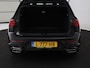 Volkswagen Golf 1.5 eTSI R-Line | Panoramadak | Stoelverwarming | Matrix LED | Keyless | Sfeerverlichting | Carplay | Adaptive cruise | Navigatie | Side Assist | Park Assist | Stuurverwarming | Sportstoelen