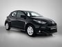 Toyota Yaris 1.5 Hybrid 115 Active + Comfort Pack | Dealeonderhouden | Stuur en stoelverwarming | PDC rondom | Onderweg-naar-dealer