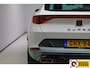 CUPRA Formentor 1.4 TSI e-Hybrid Business 204 PK | Trekhaak | Stoelverwarming | Adaptive cruise | Stuurverwarming,  App-connect, Full Led, Keyless