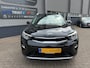 Kia Stonic 1.0 T-GDi 120PK Navi,Clima,CarPlay,Trekhaak,Camera,Isofix,Pdc,Stoel&StuurVerwarming,UsbAux,Dakrail,Bluetooth,HogeInstap