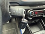 Kia Stonic 1.0 T-GDi 120PK Navi,Clima,CarPlay,Trekhaak,Camera,Isofix,Pdc,Stoel&StuurVerwarming,UsbAux,Dakrail,Bluetooth,HogeInstap
