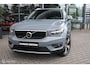 Volvo XC40 1.5 T3 Momentum Pro | Stoelverw. voor en achter | LED | ACC | Pilotassist | Stuurwielverw. | Standkachel | Recent beurt gehad | Thundergrey