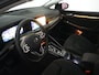 Volkswagen Golf 1.4 eHybrid Style Automaat - Apple Carplay/Android Auto - ErgoActive stoel - Park Assist -