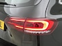 Mercedes-Benz B-klasse 180 Advantage | Stoelverwarming | LED | Car Play | Parkeerpakket met Camera | Cruise Controle | Inclusief 24 maanden Mercedes-Benz Certified garantie voor Europa.