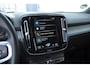 Volvo XC40 T5 272PK Automaat Plug-in hybrid Inscription Elektrische stoelen / Trekhaak / Panoramadak / Polestar tuning / Lederen bekleding / Adaptieve cruise control / Parkeersensoren met 360 camera / Harman Kardon audio / Mistlampen / Stoel - en stuurwielverwarming