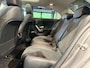 Mercedes-Benz A-klasse 250 e AMG Line LED | Panorama | Stoelverwarming Navigatie | CarPlay/Android