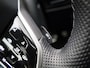 Volkswagen Golf 1.5 eTSI R-Line | IQ-LIGHT | PANORAMADAK | NAVIGATIE  | SFEERVERLICHTING | ADAPTIVE CRUISE CONTROL | PARKEERSENSOREN VOOR & ACHTER | GETINT GLAS |
