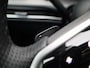 Volkswagen Golf 1.5 eTSI R-Line | IQ-LIGHT | PANORAMADAK | NAVIGATIE  | SFEERVERLICHTING | ADAPTIVE CRUISE CONTROL | PARKEERSENSOREN VOOR & ACHTER | GETINT GLAS |