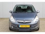 Opel Corsa 1.4-16V / 100pk '111 Edition'. Nette 5-drs. Opel Corsa voor nog jaren rijplezier, afkomstig van de 1e eigenaar ! Airco, cruise control, 5-drs, metallic lak, trekhaak, LM wielen etc.