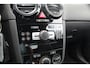 Opel Corsa 1.4-16V / 100pk '111 Edition'. Nette 5-drs. Opel Corsa voor nog jaren rijplezier, afkomstig van de 1e eigenaar ! Airco, cruise control, 5-drs, metallic lak, trekhaak, LM wielen etc.