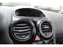 Opel Corsa 1.4-16V / 100pk '111 Edition'. Nette 5-drs. Opel Corsa voor nog jaren rijplezier, afkomstig van de 1e eigenaar ! Airco, cruise control, 5-drs, metallic lak, trekhaak, LM wielen etc.