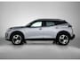Peugeot e-2008 SUV EV Allure Avantage 54 kWh 156pk | 406km WLTP Actieradius | Navigatie | Rondomzichtcamera | Climate Control | Adaptieve Cruise Control | Parkeersensoren v+a | Dodehoeksensor | Draadloze Apple Carplay / Android Auto | Digitaal instrumentenpaneel | Armsteun | Elektrisch inklapbare spiegels | DAB+ radio | Led koplampen | Donker getint glas | 17" lichtmetalen velgen |