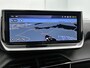 Peugeot e-2008 SUV EV Allure Avantage 54 kWh 156pk | Accu 97% | 406km WLTP Actieradius | Navigatie | Rondomzichtcamera | Climate Control | Adaptieve Cruise Control | Parkeersensoren v+a | Dodehoeksensor | Keyless | Draadloze Apple Carplay / Android Auto + telefoonlader | Digitaal instrumentenpaneel | Armsteun | Elektrisch inklapbare spiegels | DAB+ radio | Led koplampen | Donker getint glas | 17" lichtmetalen velgen |
