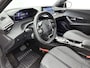 Peugeot e-2008 SUV EV Allure Avantage 54 kWh 156pk | 406km WLTP Actieradius | Navigatie | Rondomzichtcamera | Climate Control | Adaptieve Cruise Control | Parkeersensoren v+a | Dodehoeksensor | Draadloze Apple Carplay / Android Auto | Digitaal instrumentenpaneel | Armsteun | Elektrisch inklapbare spiegels | DAB+ radio | Led koplampen | Donker getint glas | 17" lichtmetalen velgen |