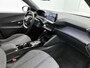 Peugeot e-2008 SUV EV Allure Avantage 54 kWh 156pk | Accu 97% | 406km WLTP Actieradius | Navigatie | Rondomzichtcamera | Climate Control | Adaptieve Cruise Control | Parkeersensoren v+a | Dodehoeksensor | Keyless | Draadloze Apple Carplay / Android Auto + telefoonlader | Digitaal instrumentenpaneel | Armsteun | Elektrisch inklapbare spiegels | DAB+ radio | Led koplampen | Donker getint glas | 17" lichtmetalen velgen |