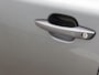 Peugeot e-2008 SUV EV Allure Avantage 54 kWh 156pk | 406km WLTP Actieradius | Navigatie | Rondomzichtcamera | Climate Control | Adaptieve Cruise Control | Parkeersensoren v+a | Dodehoeksensor | Draadloze Apple Carplay / Android Auto | Digitaal instrumentenpaneel | Armsteun | Elektrisch inklapbare spiegels | DAB+ radio | Led koplampen | Donker getint glas | 17" lichtmetalen velgen |