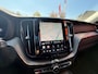 Volvo XC60 T6 PLUG-IN TREKHAAK AWD Plus Bright Dark rijklaarprijs bovag garantie