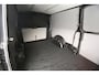 Volkswagen Transporter 2.0 TDI L2H1 150PK | Aut. | Airco | Adap. Cruise | Camera | Carplay | Trekhaak | 2xSchuifdeur