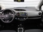 Toyota Yaris 1.5 Hybrid Dynamic | Trekhaak | Navi | Camera | Cruise | Automaat | 15" LM | Keyless | Zeer nette auto |